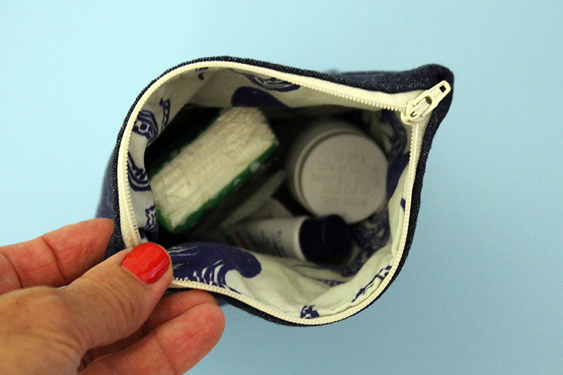 DIY zippered pouch