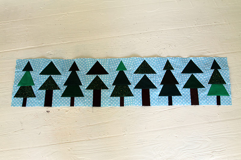 paper piecing Christmas quilt